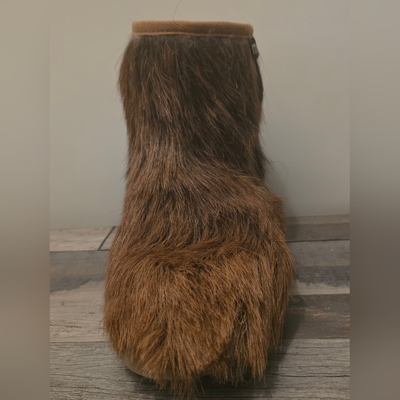 Mou Brown and Tan Fur Boots - Picture 6 of 8